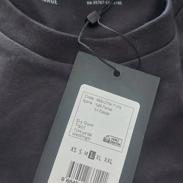 Kadın Elbisesi Yerine Erkek Tişörtü Gönderildi Müşteri Suçlu Çıkarıldı