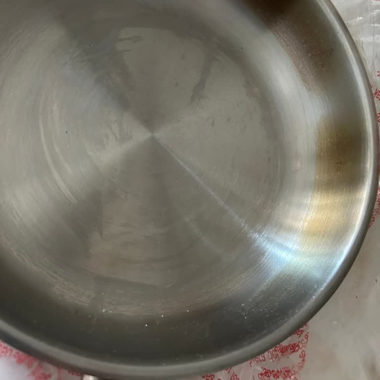 Korkmaz Ürünlerinde Leke Ve Renk Değişimi Sorunu, Garanti Desteği Yetersiz