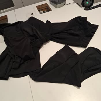 DeFacto Eksik Haşema Takımı Ve İlgisiz Mağaza Çalışanları