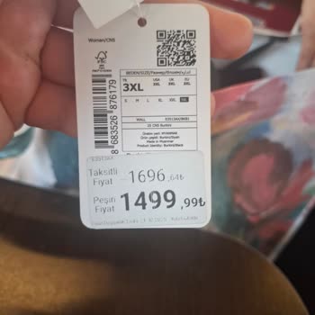 DeFacto Eksik Haşema Takımı Ve İlgisiz Mağaza Çalışanları