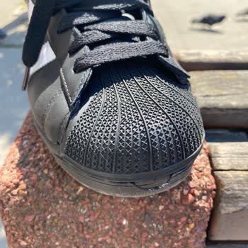 Yeni Alınan Ayakkabının 2 Gün İçinde Dikişlerinin Atması Ve Garanti Sorunu