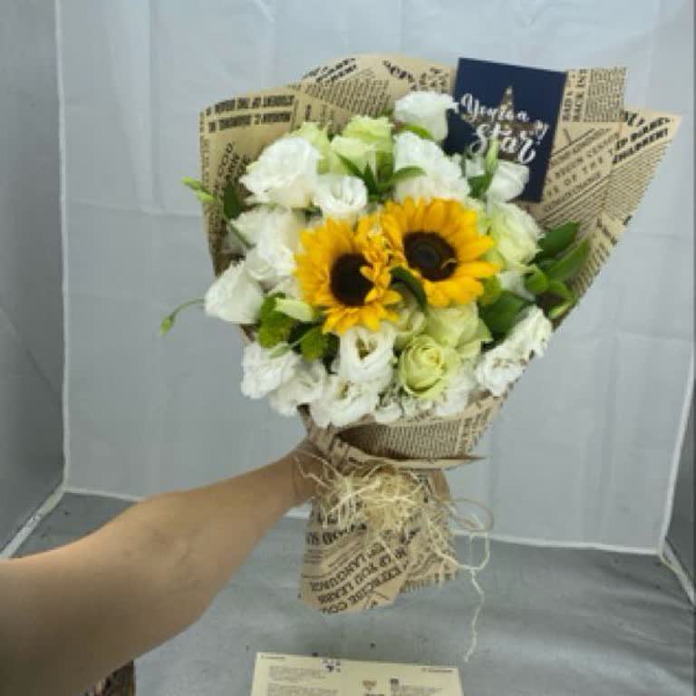 Sipariş Edilen Çiçekten Farklı Ve Özensiz Ürün Gönderildi, Müşteri Hizmetleri İlgisizdi