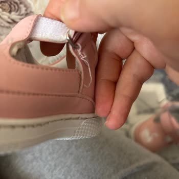 Bebek Ayakkabısı Kısa Sürede Söküldü, Hayal Kırıklığına Uğradım