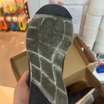 Skechers Ayakkabı 3 Ayda Yırtıldı Garanti Kullanıcı Hatası Dedi