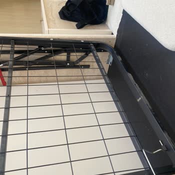 Yatak Odası Takımı Teslimatında İlgisizlik Ve Kusurlu Ürün Mağduriyeti