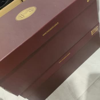 Ayakkabılar Bir Haftada Patladı, Şikayetlere Dönüş Yapılmıyor