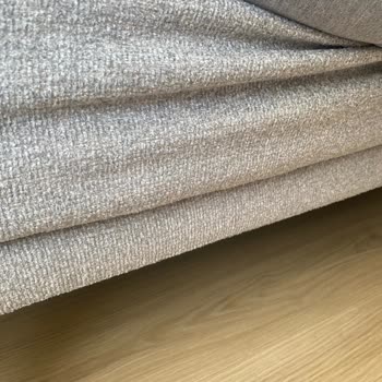 Enza Home Sıfır Koltuk Takımı 1 Saatte Çöktü, Yetkililerden Yanıt Yok