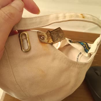 Feneriumdan Aldığım Şapka Ve Çanta İlk Kullanımda Deforme Oldu