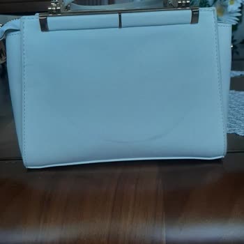 Kısa Sürede Deforme Olan Çanta Ve İlgisiz Müşteri Hizmeti