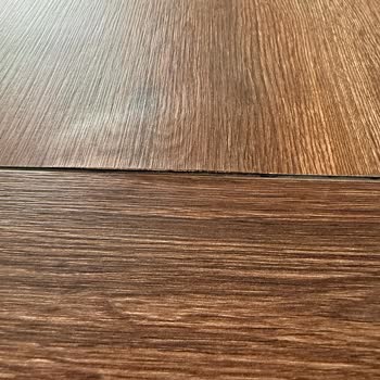 Kelebek Mobilya Yemek Masasında Üretim Hatası Ve Yetersiz Servis Desteği