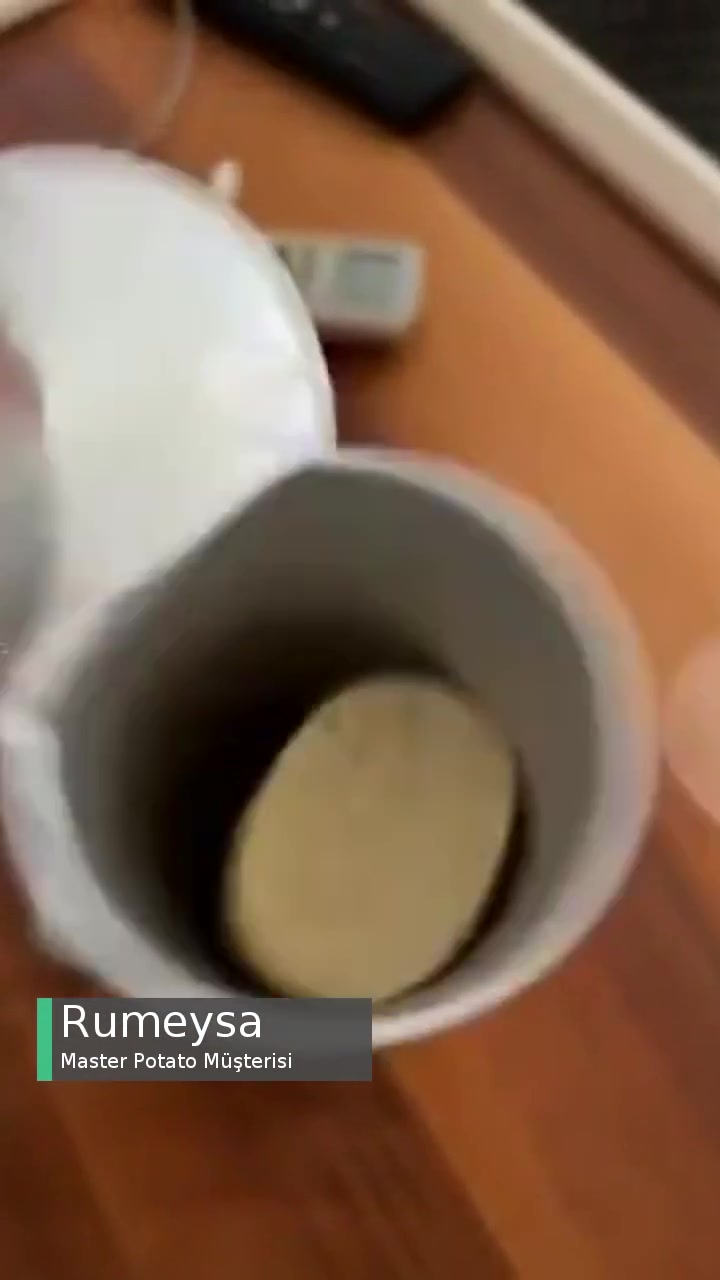 Master Potato Orijinal Cipsin Yarısı Boş! videonun kapak resmi