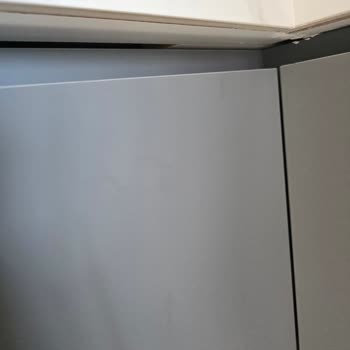 Mutfak Dolaplarında Çıkmayan Leke Sorunu Ve Yanıltıcı Tanıtım