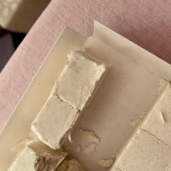 Buzdolabında Saklanan Helvaların Kısa Sürede Küflenmesi Şaşkınlık Yarattı