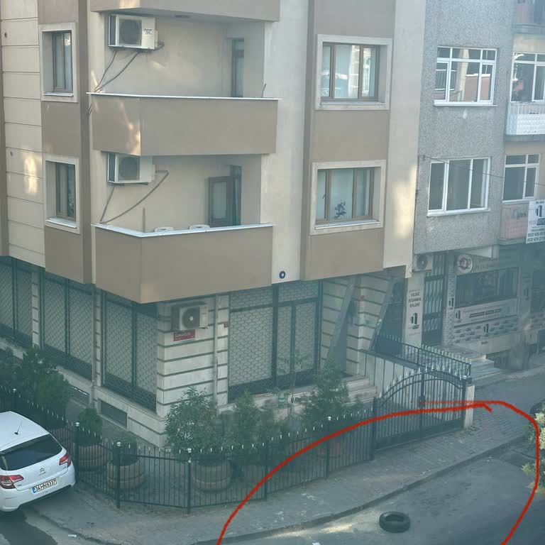 İstanbul Büyükşehir Belediyesi Park Alanlarının Lastiklerle Haksız Şekilde İşgal Edilmesi