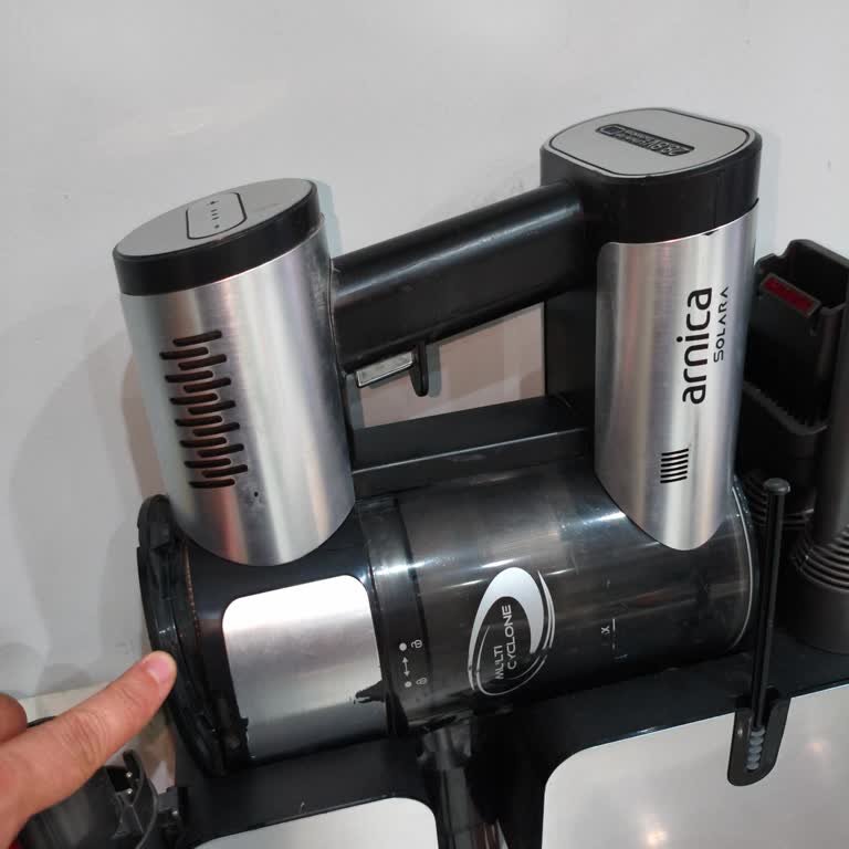 Sigorta Ve Garantiye Rağmen Süpürge Sorunu Çözülmedi, Ek Ücret Talep Edildi