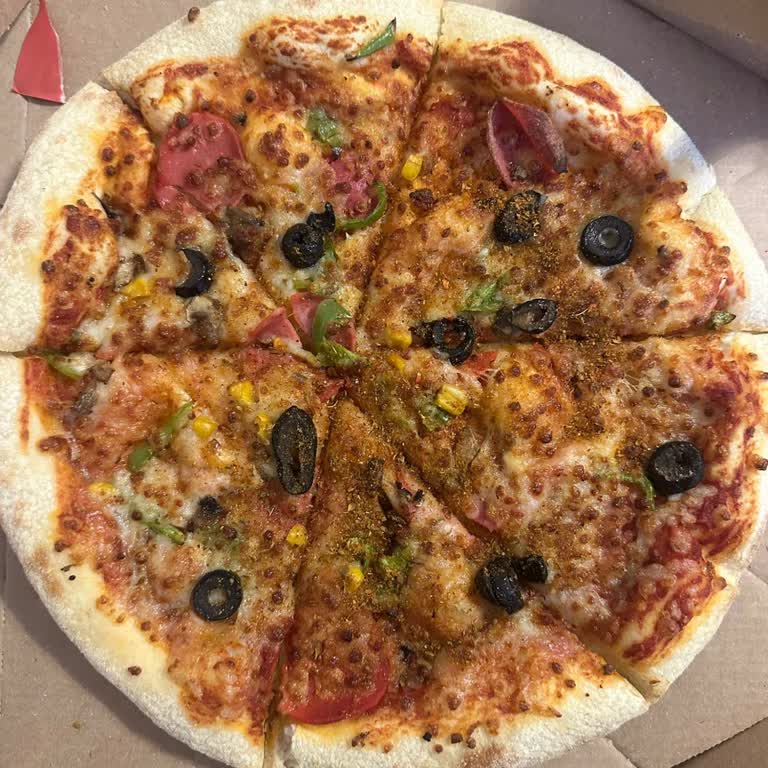Yetersiz Malzemeli Pizza Ve Eksik Hizmet Nedeniyle Para İadesi Talebi