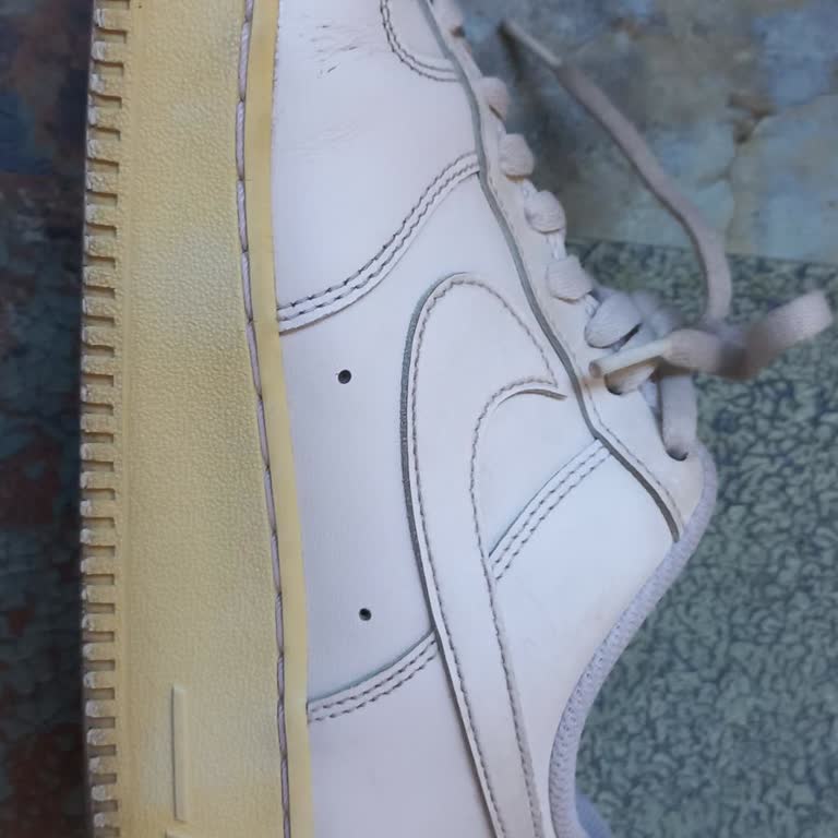 Ayakkabı Temizleyici Ürünü Ayakkabımı Sararttı Ve Zarar Verdi