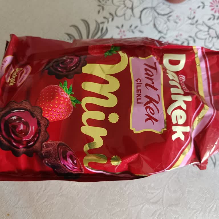 Kapalı Ambalajdan Isırılmış Kek Çıktı, Hijyen Endişesi Yaşadım