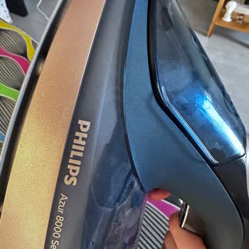 Philips Azur 8000 Ütüde Gövdeden Ayrılma Ve Su Sızdırma Sorunu