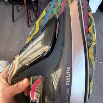 Philips Azur 8000 Ütüde Gövdeden Ayrılma Ve Su Sızdırma Sorunu