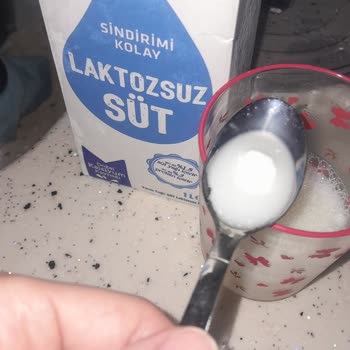 BİM Dost Laktozsuz Süt Bozuk Çıktı Yoğurt Kıvamında Ve Kötü Kokulu