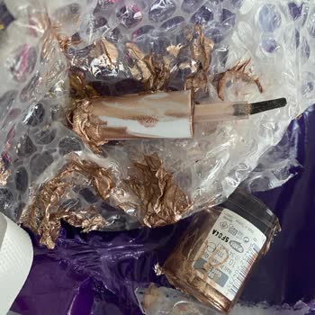 Kargodan Kırık Ve Kullanılamaz Oje Teslimatı Şoku