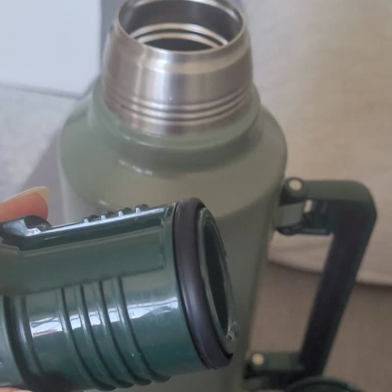 Stanley Termosun Kapağındaki Koku Hayal Kırıklığı Yarattı