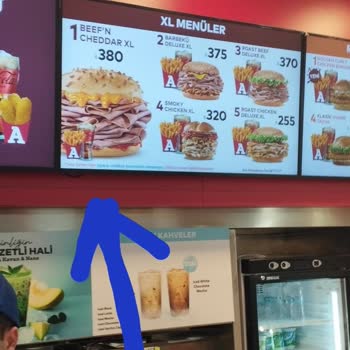Arby's Menü Görseliyle Sunulan Ürün Arasında Büyük Fark