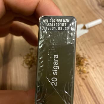 Parliament Night Blue Sigara Paketinden Yabancı Madde Çıkması