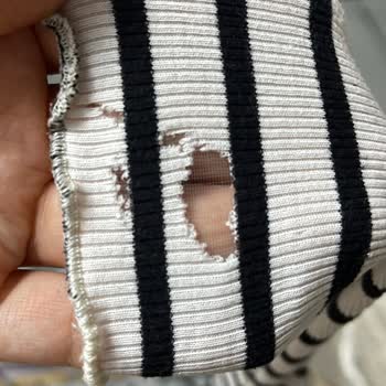 Beko Çamaşır Makinesi Eşyaları Yırtıyor, Servis Çözüm Sunmuyor