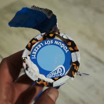 Dondurmanın Ortasında Büyük Delik Ve Eksik Beyaz Dondurma Sorunu Yaşadık