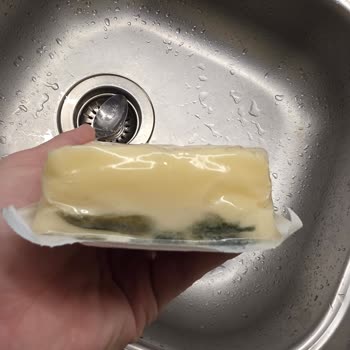 Altınkılıç Taze Kaşar Peynirinin Son Kullanma Tarihi Geçmeden Küflenmesi