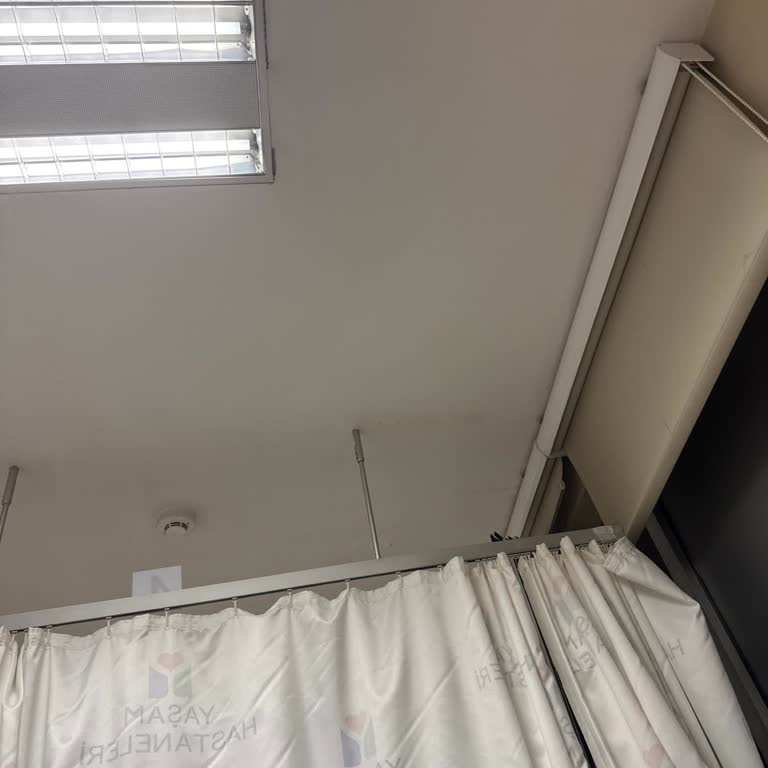 Hastanede Klima Sorunu Ve Yetersiz Hizmet Nedeniyle Mağduriyet