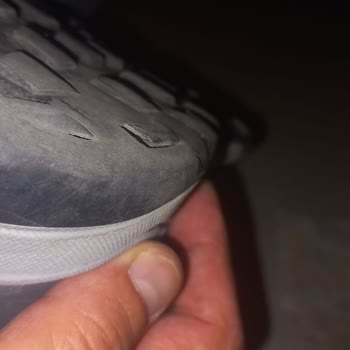 Sporthink Kısa Sürede Yıpranan Ayakkabı Ve Yetersiz Mağaza Desteği Nedeniyle Hayal Kırıklığı