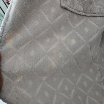 Marka Bornozda Renk Atma Ve Koku Problemi Hayal Kırıklığı Yarattı