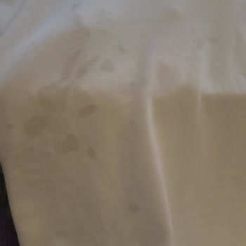 Çamaşır Makinesi Beyazlarda Kalıcı Leke Sorunu Yaşatıyor