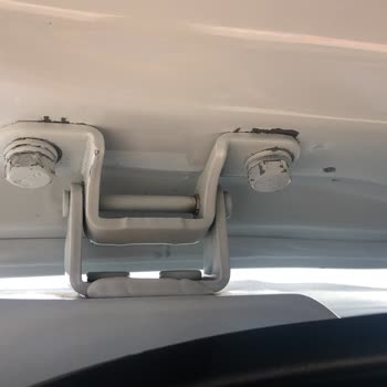 Servis Sonrası Aracımda Boya Hataları Ve Hijyen Sorunu Yaşadım