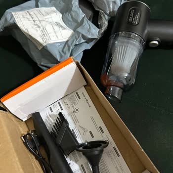 Kırık Gelen Şarjlı Oto Süpürge Ve Yetersiz Paketleme