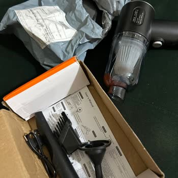 Kırık Gelen Şarjlı Oto Süpürge Ve Yetersiz Paketleme