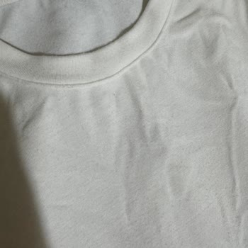 İlk Yıkamada Tüylenen Tişört Hayal Kırıklığı Yaşattı