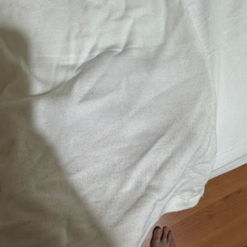 İlk Yıkamada Tüylenen Tişört Hayal Kırıklığı Yaşattı