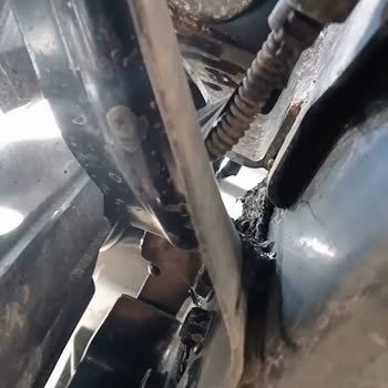 Garanti Kapsamındaki Kia Kamyonetim Kendiliğinden Yandı, Servisten Destek Alamadım
