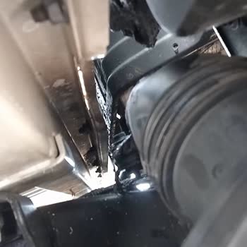 Garanti Kapsamındaki Kia Kamyonetim Kendiliğinden Yandı, Servisten Destek Alamadım