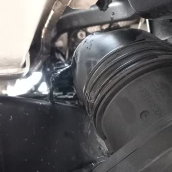 Garanti Kapsamındaki Kia Kamyonetim Kendiliğinden Yandı, Servisten Destek Alamadım