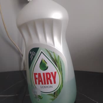 Fairy Bulaşık Deterjanı Cildimde Alerjiye Sebep Oldu!
