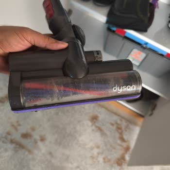 Dyson Elektrikli Süpürge Parça Değişimi Sürecinde Yaşanan İlgisizlik