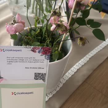 Sipariş Edilen Çiçekle Gelen Çiçek Arasındaki Fark Hayal Kırıklığı Yarattı