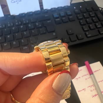 Michael Kors Saatte Kordon Renk Atması Ve Yetersiz Servis Hizmeti