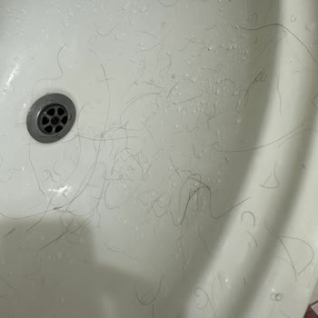 Paris Kuaför'de Saçım Yandı, Paramı İade Etmediler!