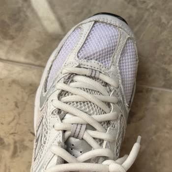 Ayakkabı Onarım Hizmeti Sonrası Memnuniyetsizlik ve İletişim Sorunu